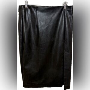 Dynamite Faux Leather Black Pencil Skirt – Size L (G/L)